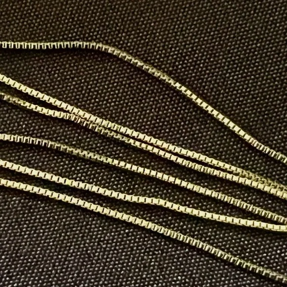 14K White Gold Box Chain Necklace 18” Tested 0.88g - Picture 4 of 7